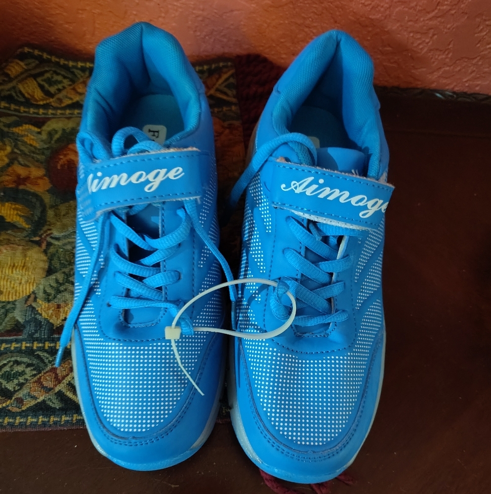 Blue Aimoge Sneakers